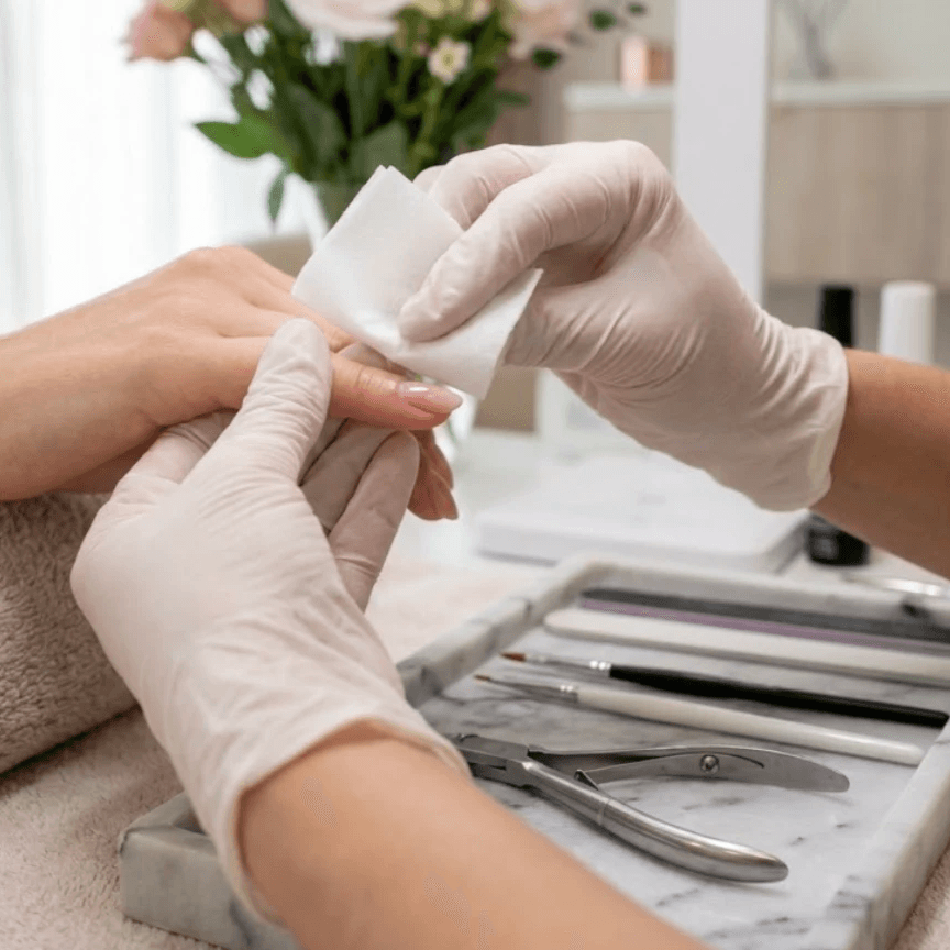 Paño profesional usado durante un servicio de manicura